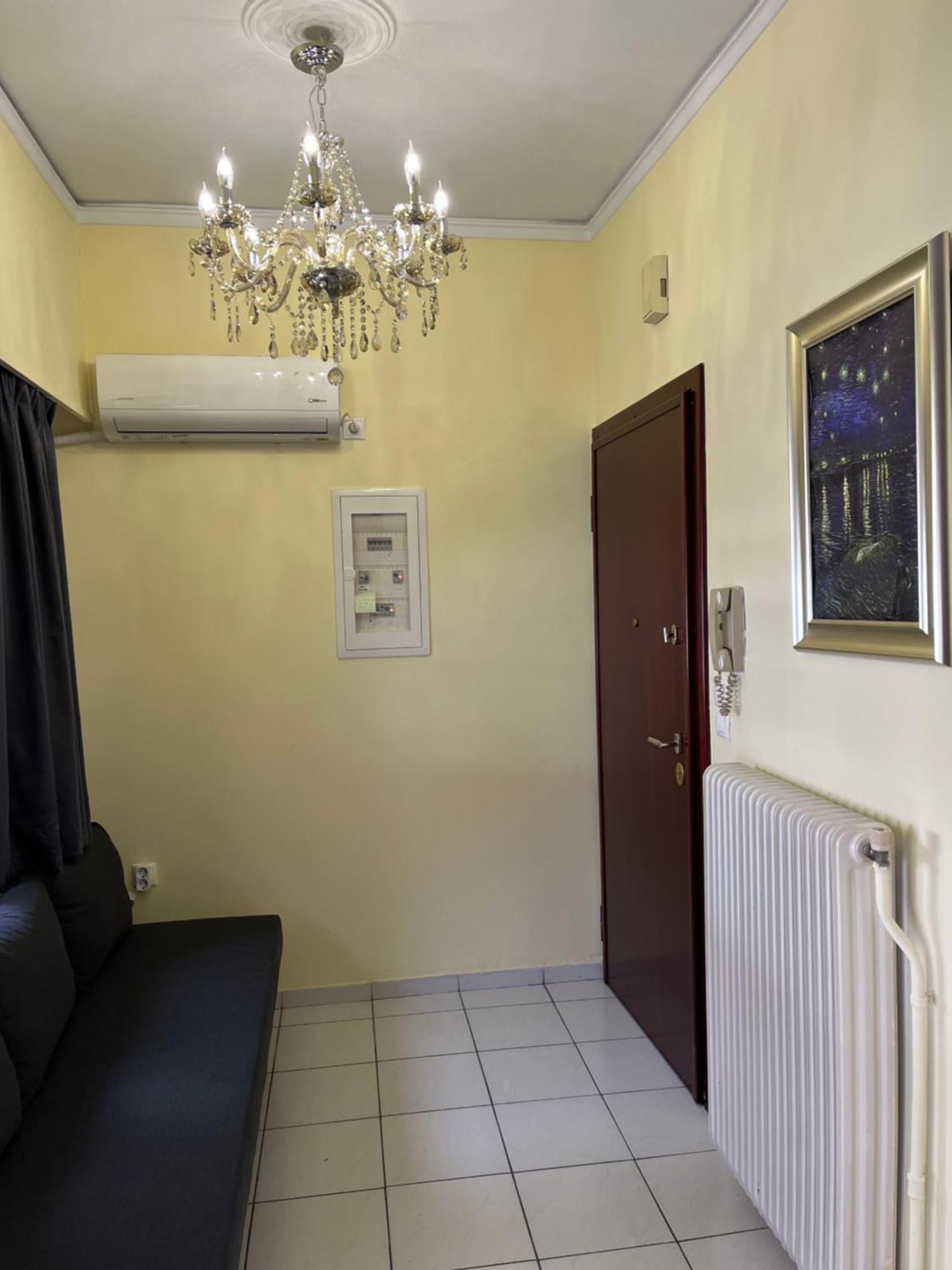 Qqueen House Пирей Экстерьер фото
